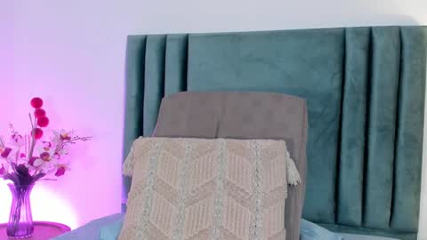 Nina online show from 01.13.25