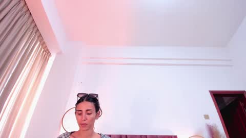 Nina online show from 01.18.25