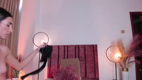 Nina online show from 03.01.25