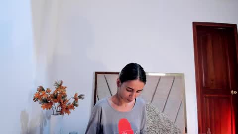 Nina online show from 03.04.25