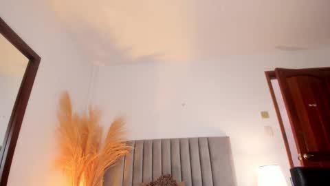 Nina online show from 03.08.25