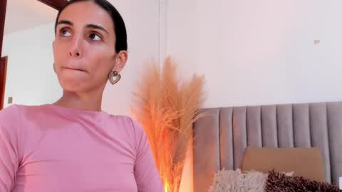 Nina online show from 03.11.25