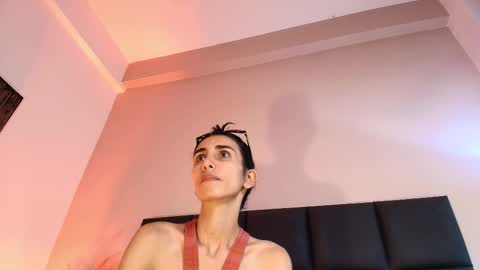 Nina online show from 09.15.25