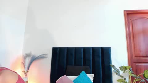 Nina online show from 10.15.25