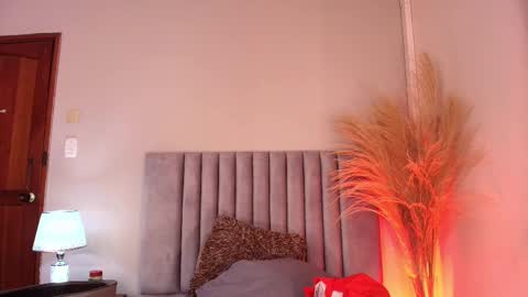 Nina online show from 11.11.25