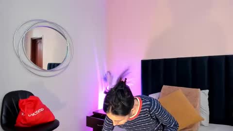 Nina online show from 11.14.25