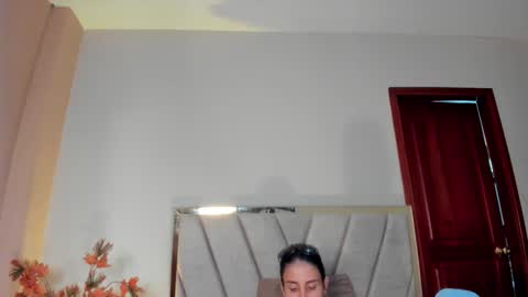 Nina online show from 12.04.25