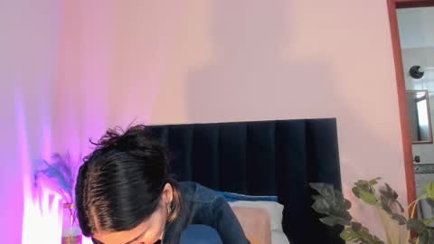 Nina online show from 12.05.25