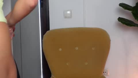 NinaCrystal online show from 10.28.25