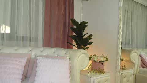 NinaCrystal online show from 07.20.26
