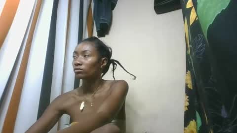 ninaeaa online show from 11.17.25