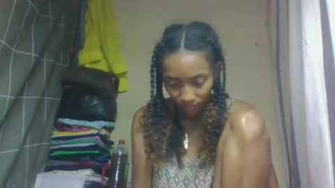 ninaeaa online show from 04.19.26