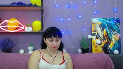 ninaflawlees online show from 01.27.25