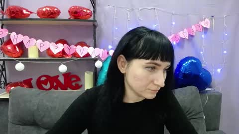 ninaflawlees online show from 02.15.25