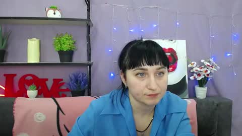 ninaflawlees online show from 03.12.25