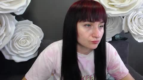 ninaflawlees online show from 09.20.25