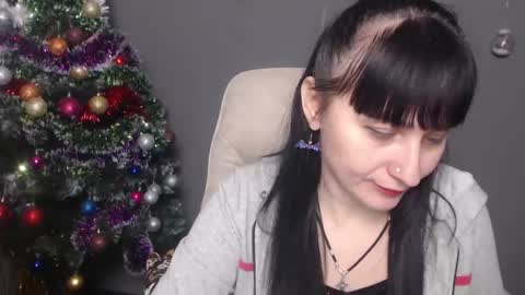 ninaflawlees online show from 12.17.25