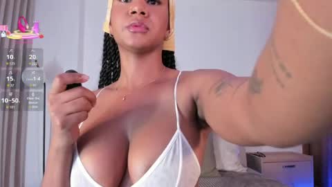 Nina Sara online show from 06.25.26