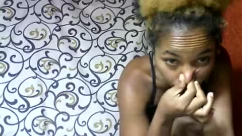 Snapshot of ninah9794 chatting on 12.04.25 Ninah9794 online show from 12.04.25