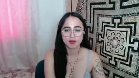 N I N A online show from 12.16.24