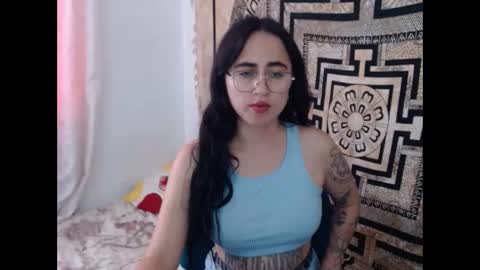 N I N A online show from 01.04.25