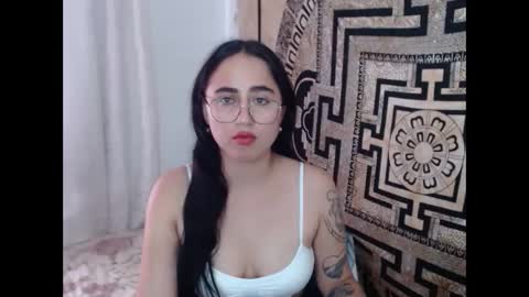 N I N A online show from 01.21.25