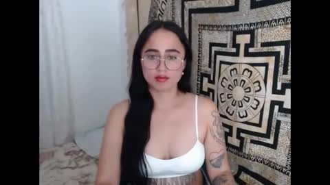 N I N A online show from 01.21.25