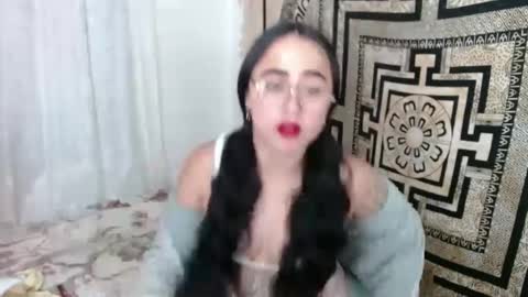 N I N A online show from 02.20.25