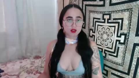 N I N A online show from 02.24.25