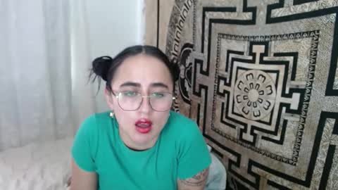 N I N A online show from 03.11.25