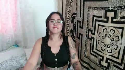 N I N A online show from 10.22.25