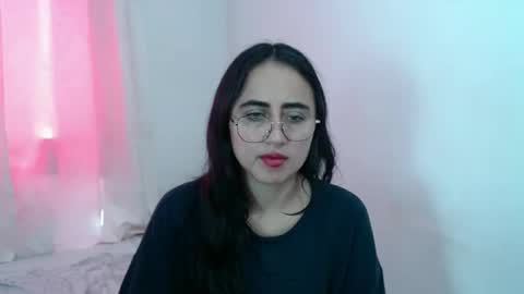 N I N A online show from 11.01.25