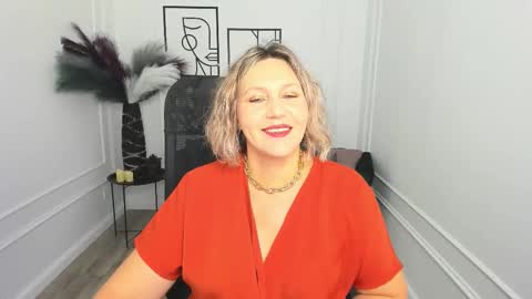 ninastarle online show from 11.14.25