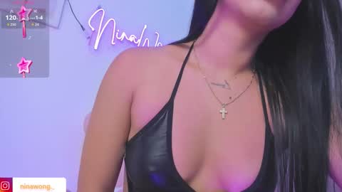 Snapshot of ninawong_ chatting on 10.29.25 Nina online show from 10.29.25