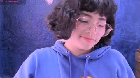 Snapshot of ninayellow chatting on 12.29.24 Nina online show from 12.29.24