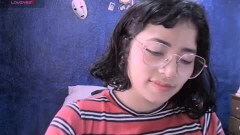 Snapshot of ninayellow chatting on 03.11.25 Nina online show from 03.11.25