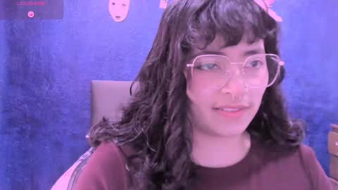 Snapshot of ninayellow chatting on 10.21.25 Nina online show from 10.21.25