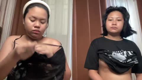nini_luvskorn online show from 04.19.26
