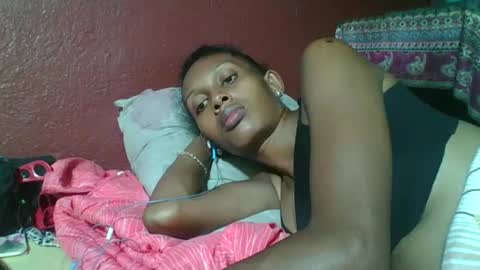 ninie246746 online show from 02.25.25