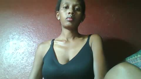 ninie246746 online show from 02.27.25