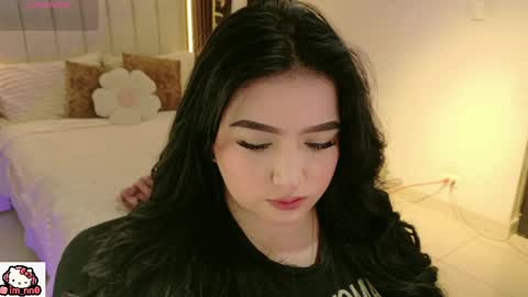 Nina online show from 04.21.26