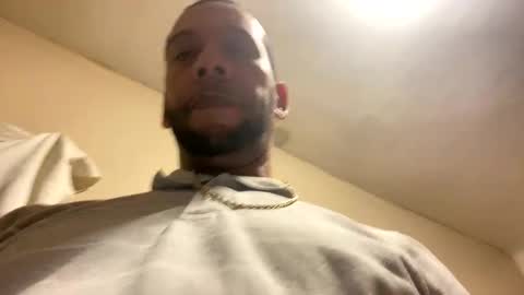 Snapshot of ninolindo919 chatting on 11.10.25 ninolindo919 online show from 11.10.25