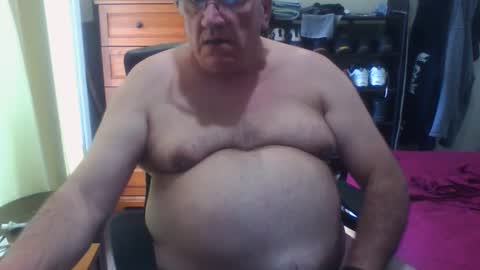 Snapshot of nionios67 chatting on 09.30.25 Dennis online show from 09.30.25