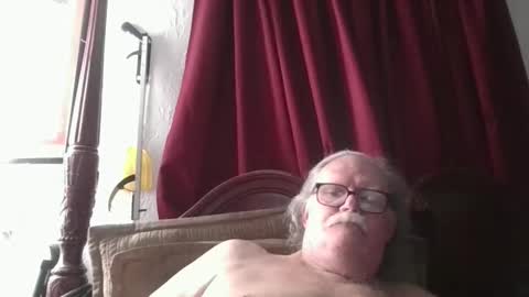 nipplechaser online show from 04.17.26