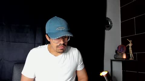 Snapshot of nipsfetich chatting on 12.27.24 Steven online show from 12.27.24