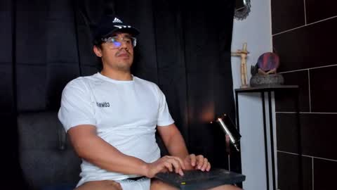 Snapshot of nipsfetich chatting on 01.20.25 Steven online show from 01.20.25