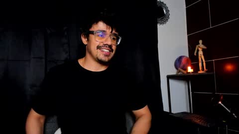 Snapshot of nipsfetich chatting on 02.05.25 Steven online show from 02.05.25