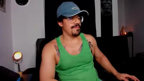 Snapshot of nipsfetich chatting on 10.10.25 Steven online show from 10.10.25