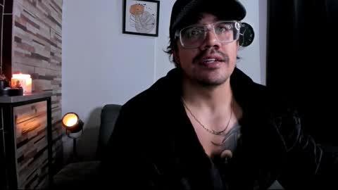 Snapshot of nipsfetich chatting on 01.09.26 Steven online show from 01.09.26