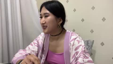 Snapshot of niravoid chatting on 09.12.25 niravoid online show from 09.12.25